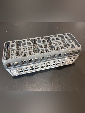 Oxo Gray and White Cutlery Utensil Holder